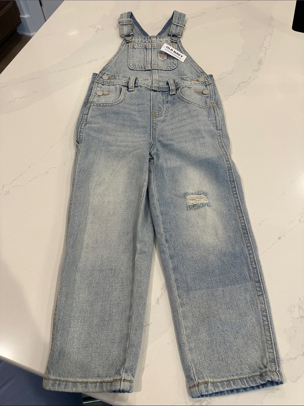 Old Navy Light Wash Distressed overalls size 4T NWT